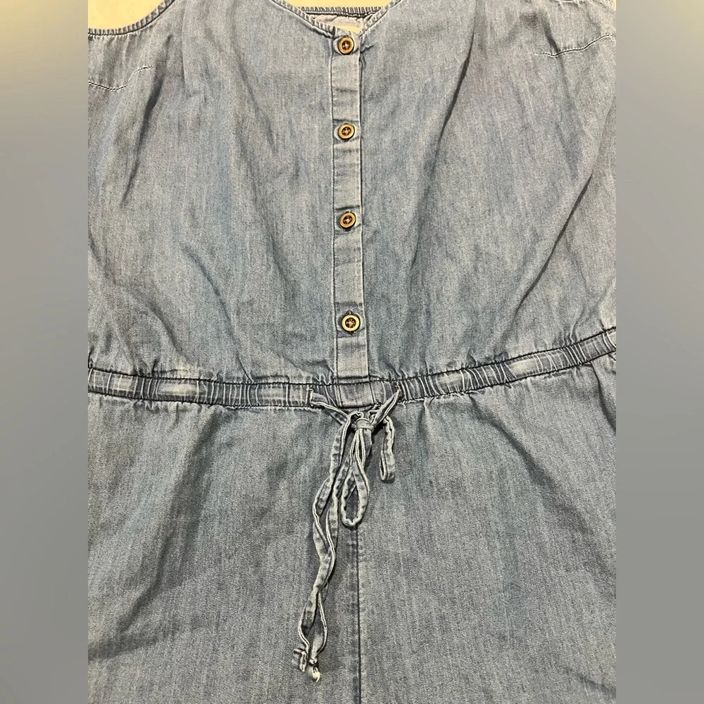 Romper Old Navy Blue Chambray Sleeveless Romper | Button Front | Size M - Picture 3 of 8
